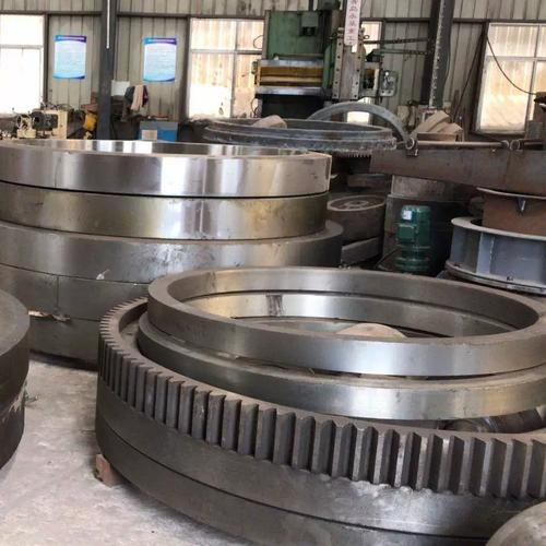 徐州盛久机械制造厂 专业打造选矿设备核心部件，回转窑大齿轮与托轮配件解析